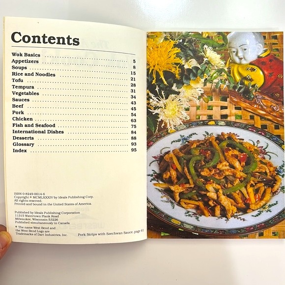 Group of 4 Chinese Wok Cooking Softcover Recipe Cookbooks - Picture 7 of 16